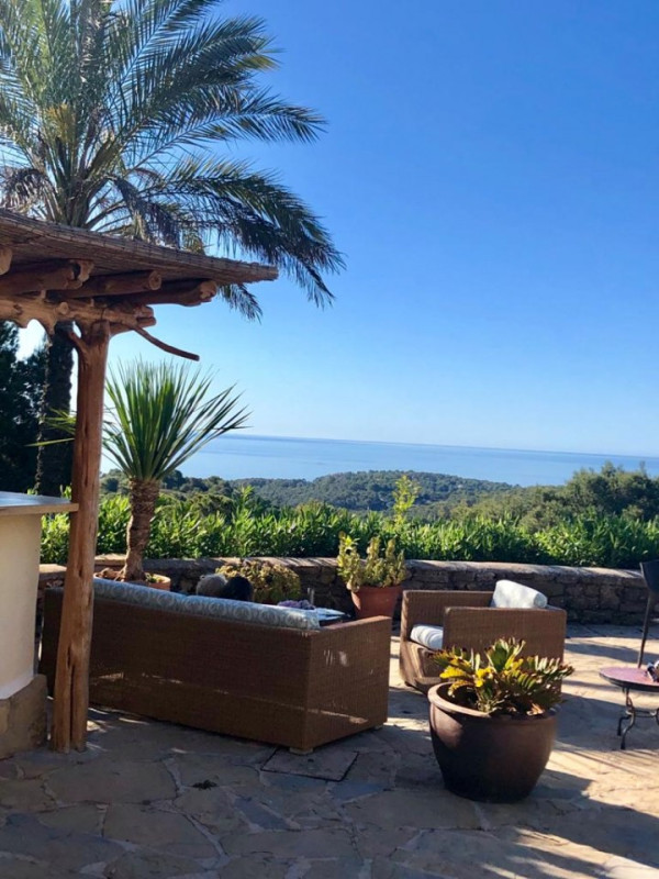 can talaias productions locaitons plush745