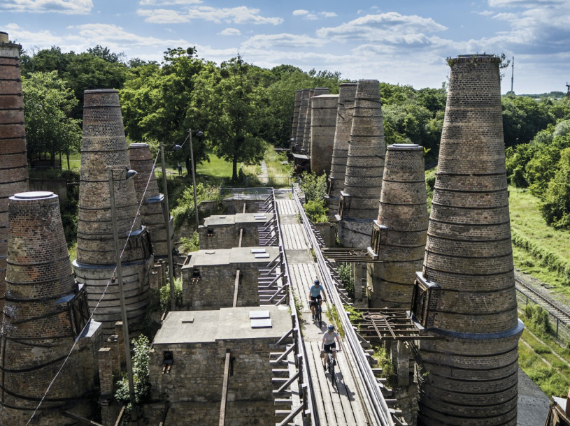 event location brutalism adventure berlin film photo shooting 7
