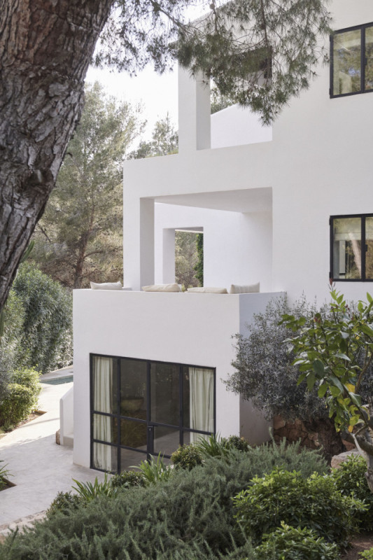 lovely locations ibiza furnet27