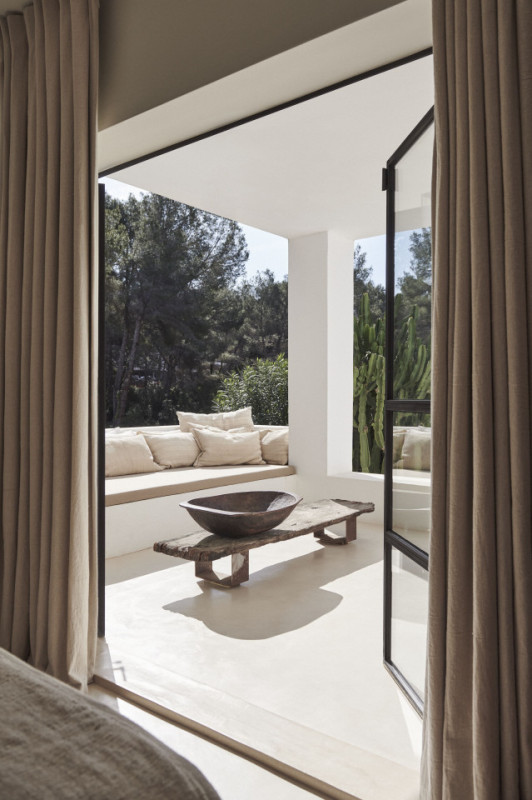 lovely locations ibiza furnet39