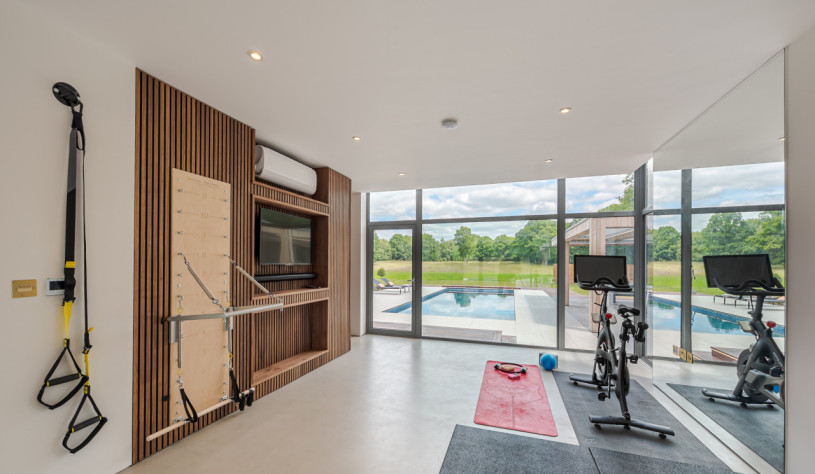 lux pool house new ph 2022 129