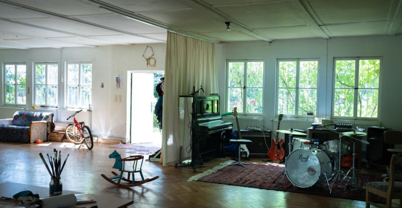 plus74 location country loft countryside germany film photo7