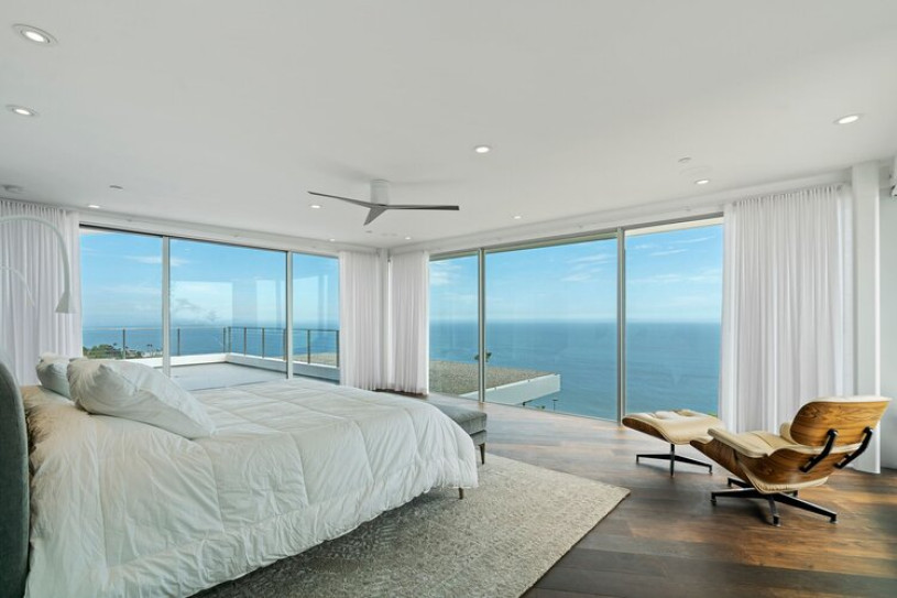 plus74 oceanview vila usa west losangeles location12