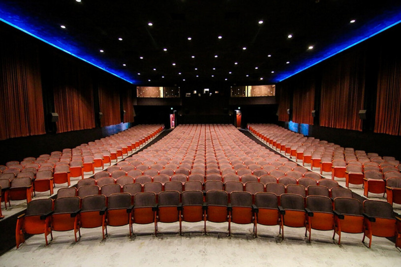 plus74 retro cinema vs californië locatie2