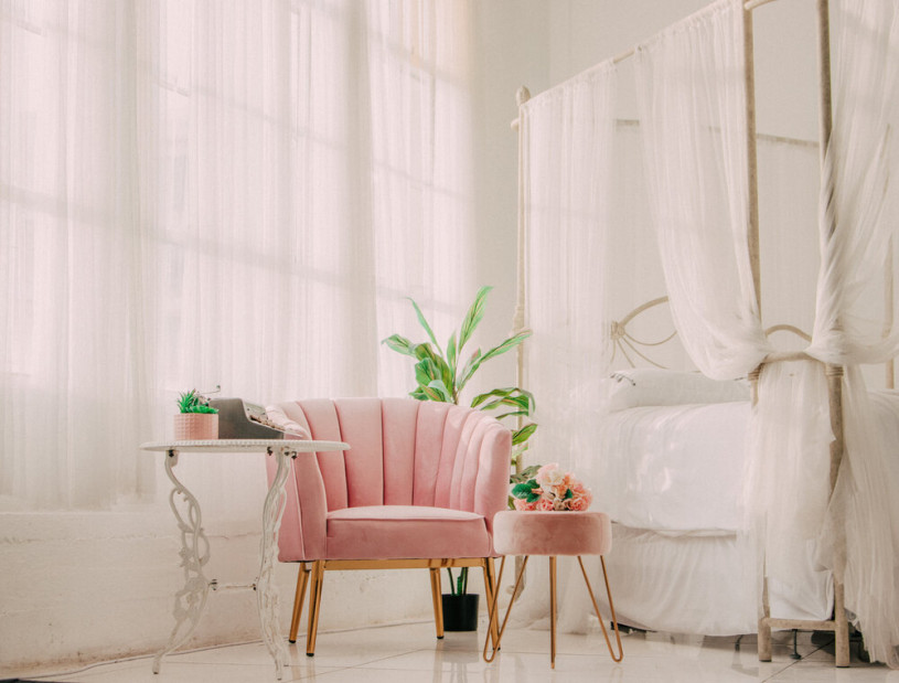 plus74 rose petal heaven loft la location1