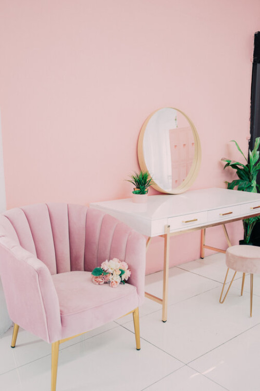 plus74 rose petal heaven loft la location6