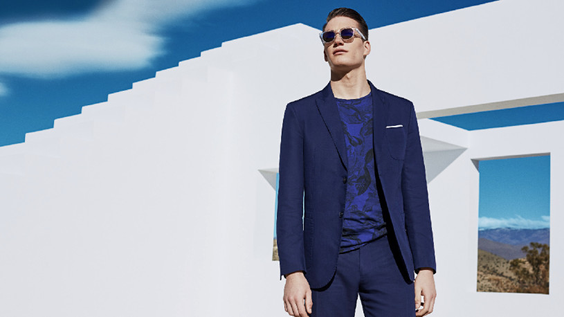 plush locations almeria studio 24