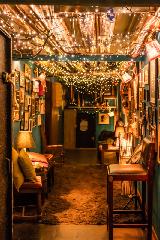 plush74 1920s roaring hideaway 11