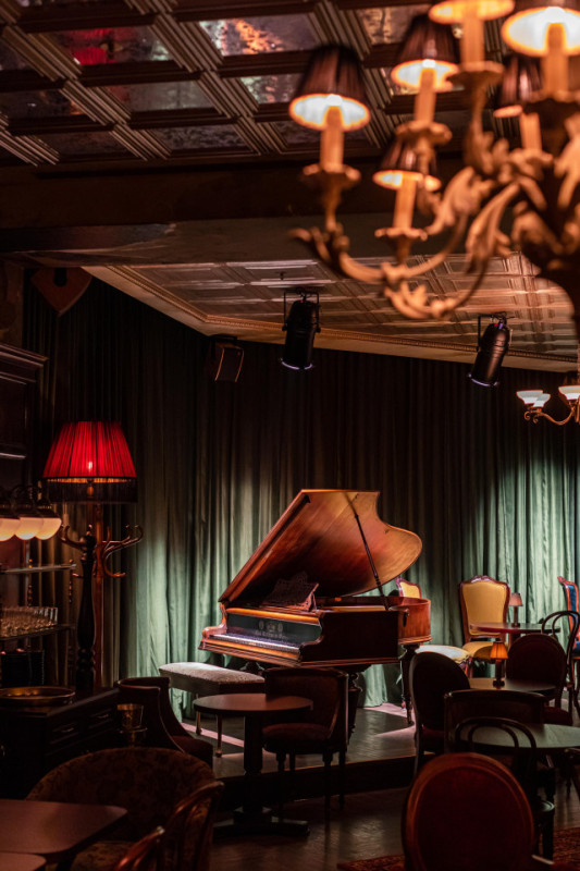 plush74 20s inspired elegant bar and event space 6