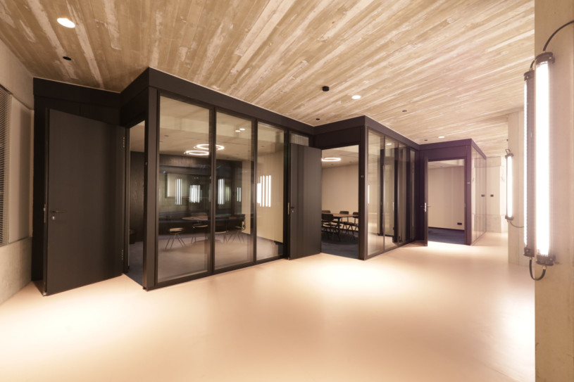 plush74 achtberlin atrium 6