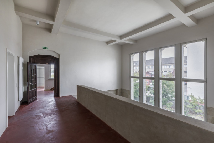 plush74 artist villa east berlin 24