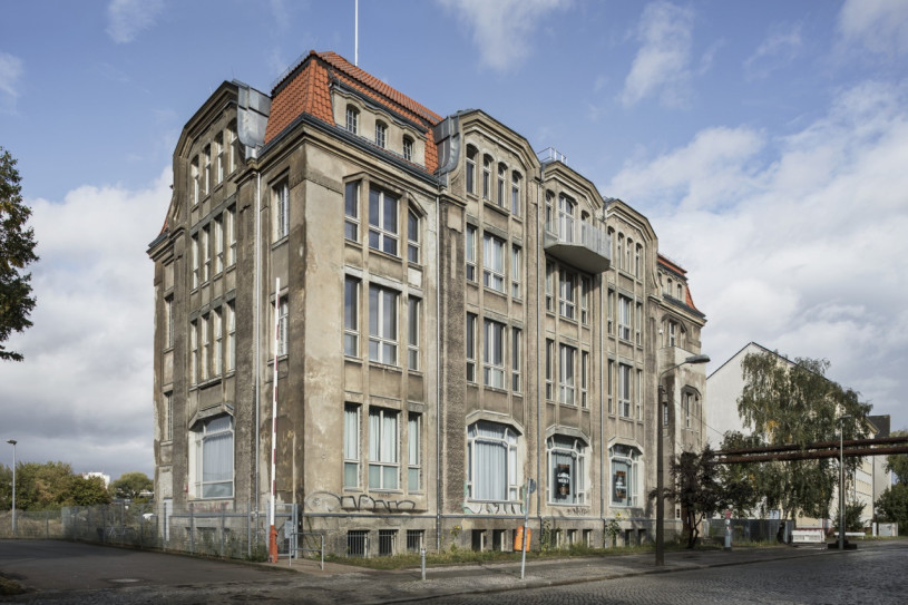 plush74 artist villa east berlin 27