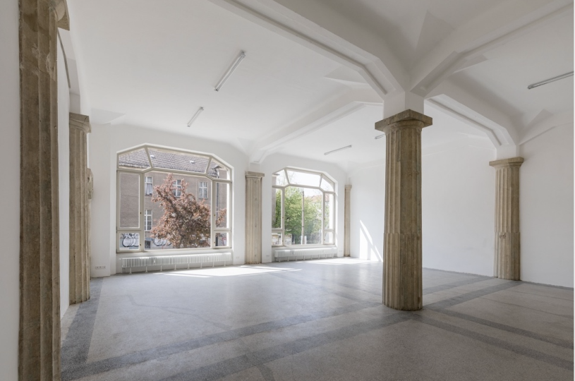 plush74 artist villa east berlin 7