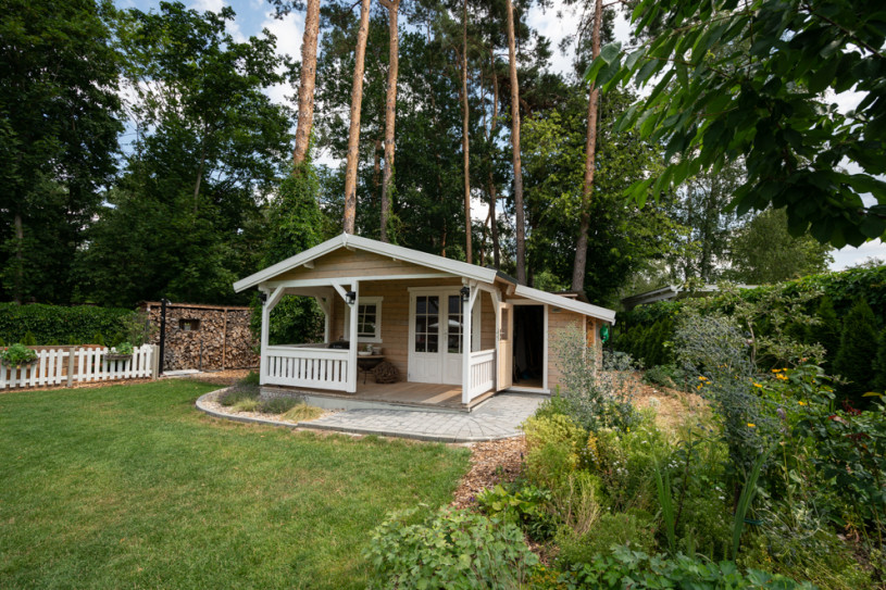 plush74 berlin house film photo shoot brownstone garden advertising family garage scout location 11