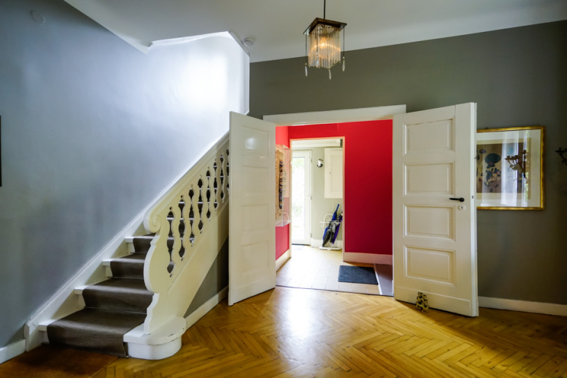 plush74 berlin house historical architecture furniture classics location photo film scout villa garden flowers 11