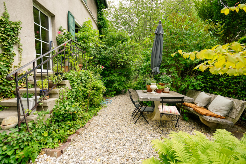 plush74 berlin house historical architecture furniture classics location photo film scout villa garden flowers 28