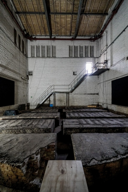 plush74 berlin warehouse industrial gallery art location film photo event scout 18