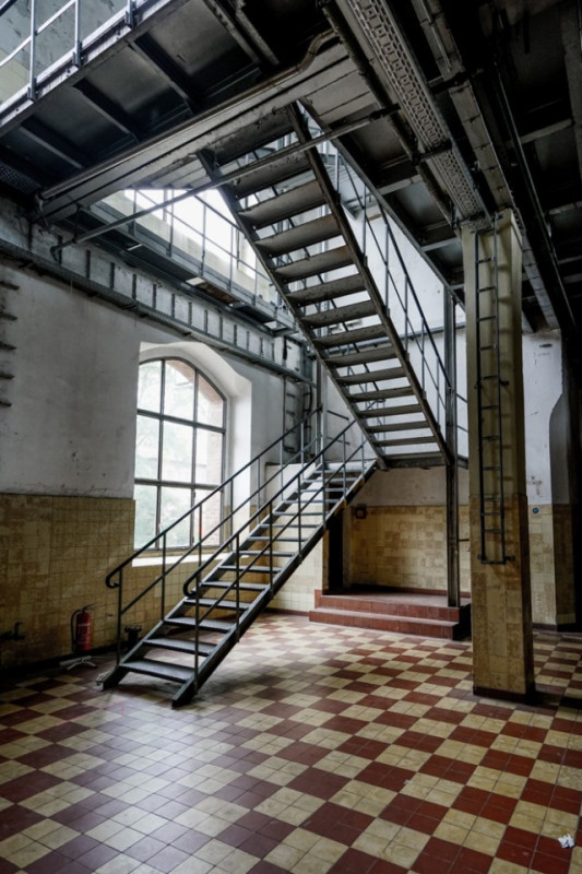 plush74 berlin warehouse industrial gallery art location film photo event scout 32