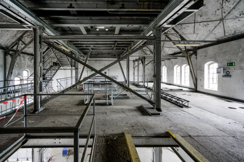 plush74 berlin warehouse industrial gallery art location film photo event scout 53