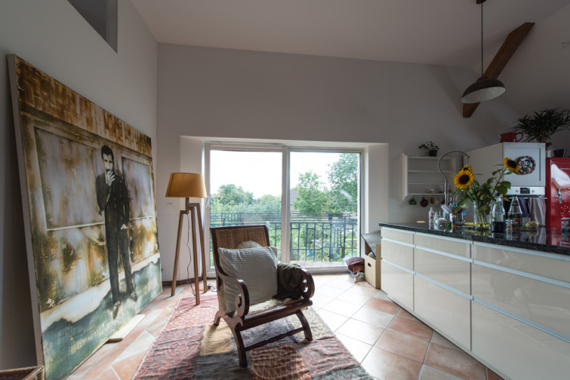 plush74 berlinarea germany melhof farm remise shooting event00009