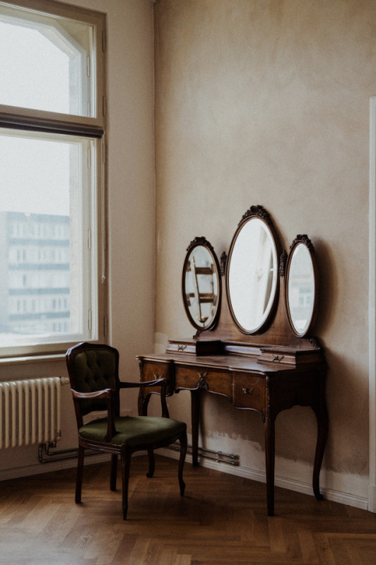 plush74 black studio 2