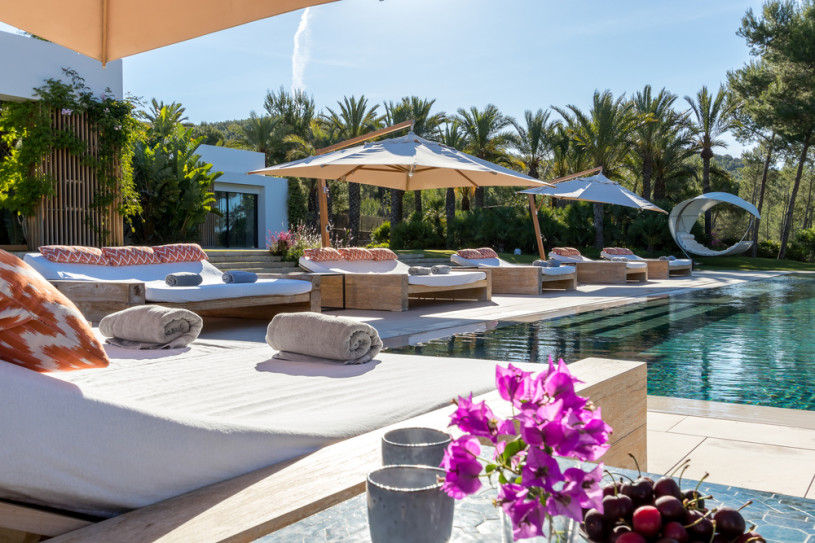 plush74 boundless nature villa 36