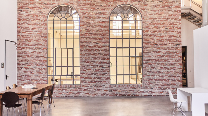 plush74 brick meets white studio 1