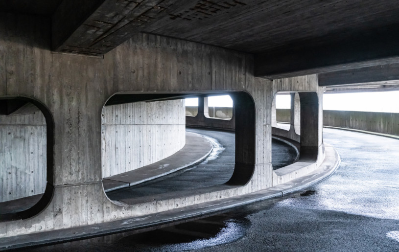 peluche74 parcheggio brutalista berlino 51