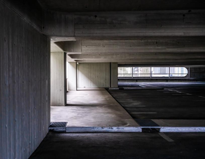 peluche74 parcheggio brutalista berlino 9