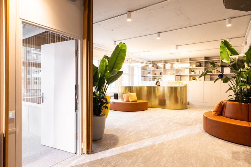 plush74 central workspace charm 18