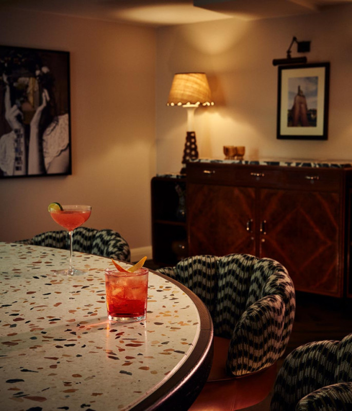 plush74 charlottenburg039s elegant modern retreat 13