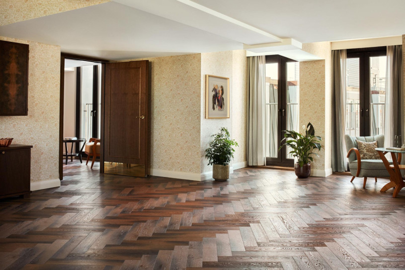 plush74 charlottenburg039s elegant modern retreat 17