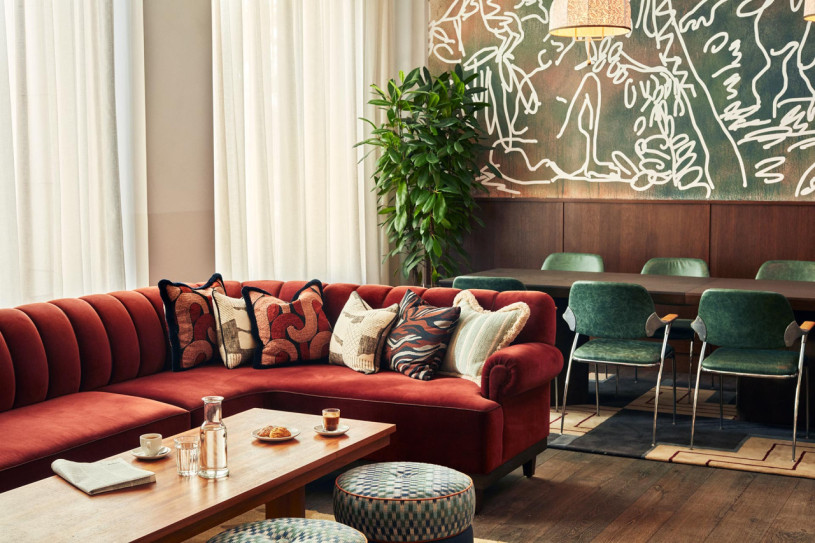 plush74 charlottenburg039s elegant modern retreat 5