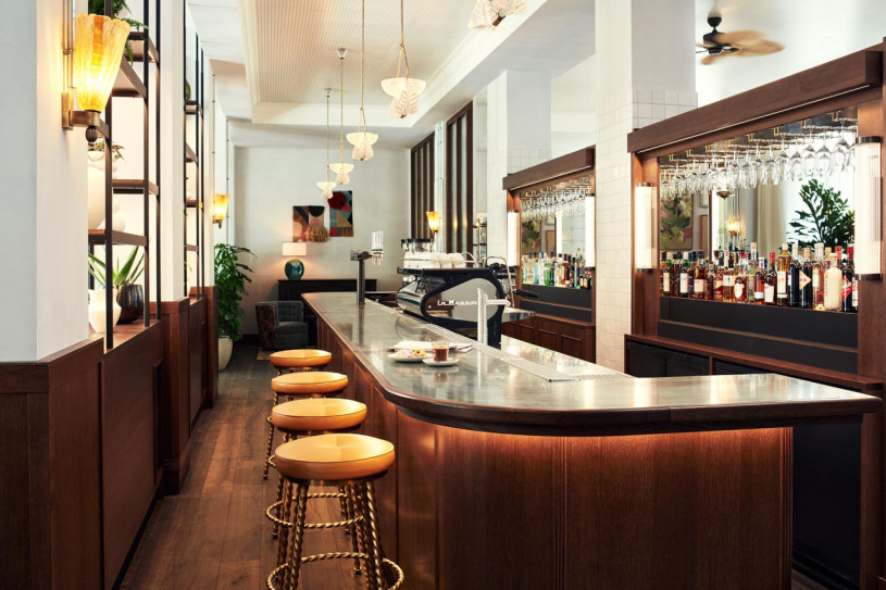 plush74 charlottenburg039s elegant modern retreat 6