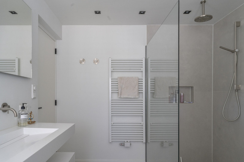 plush74 clean modern villa laren 33