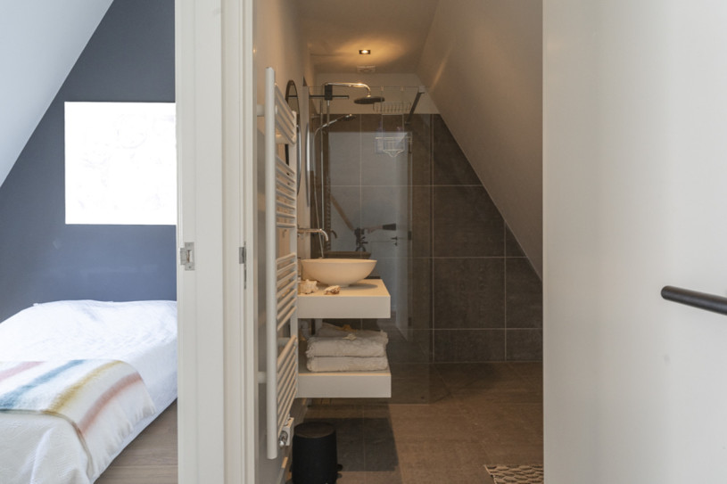 plush74 clean modern villa laren 40