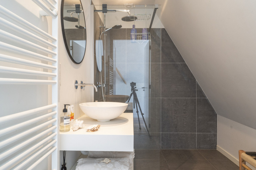 plush74 clean modern villa laren 41