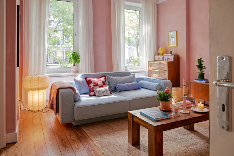 plush74 colourful hamburg apartment 1