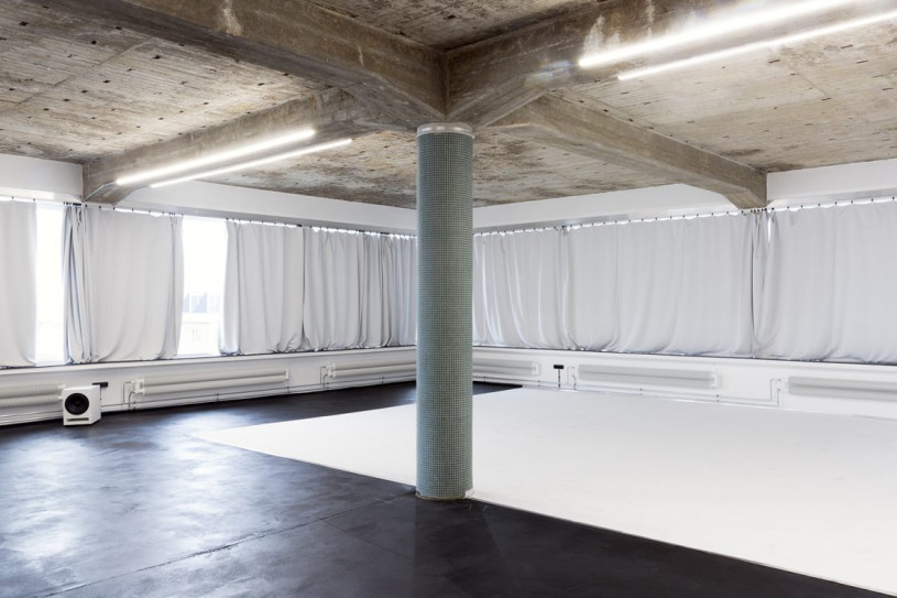 plush74 concrete glass studios 16