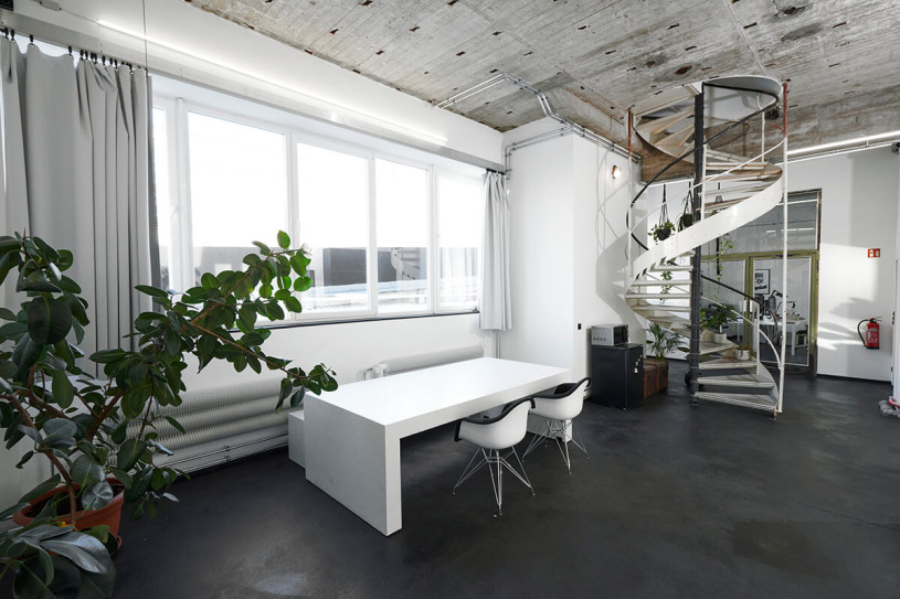 plush74 concrete glass studios 19