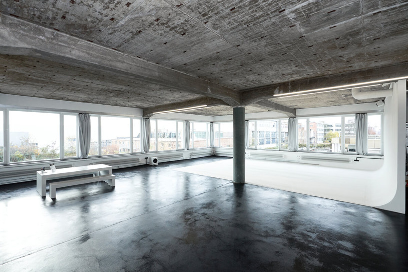 plush74 concrete glass studios 5(1)