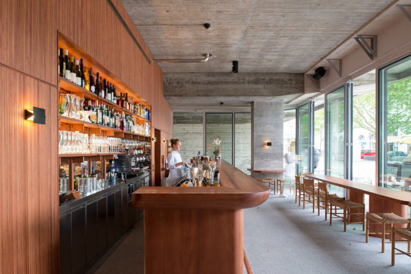 plush74 concrete wood bar 1