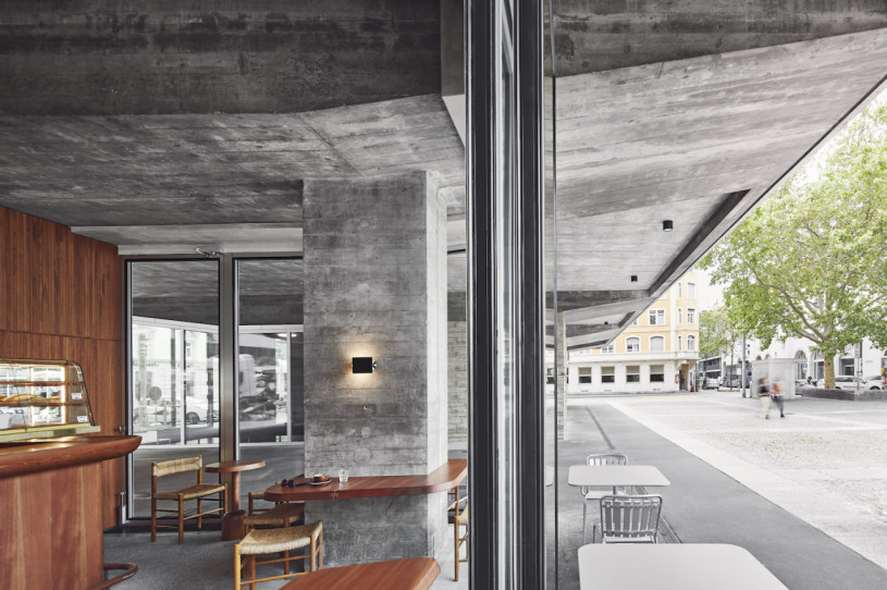 plush74 concrete wood bar 2