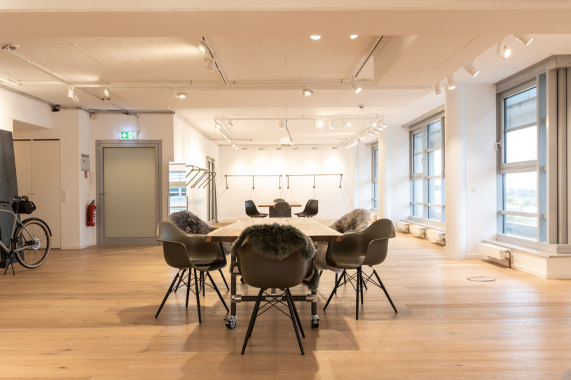 plush74 cool harbour showroom 9