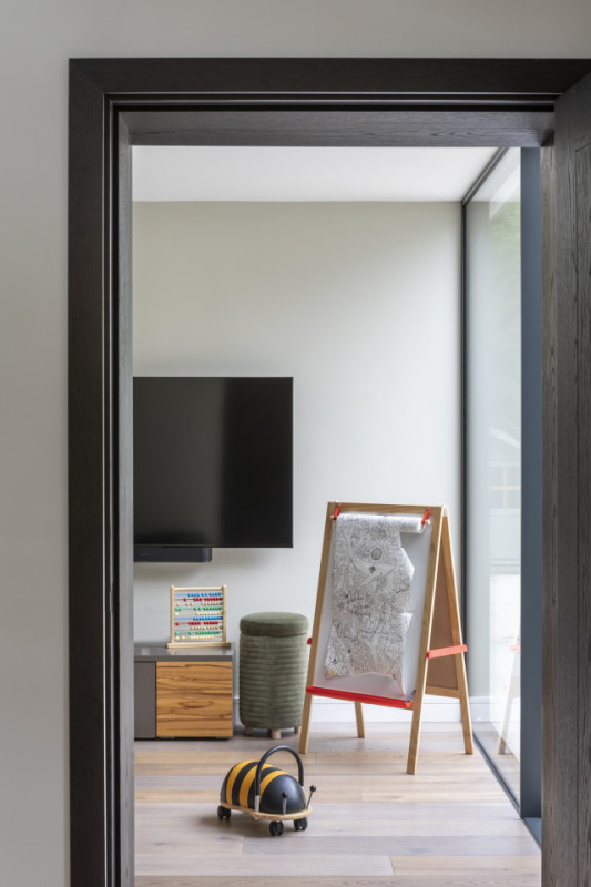 plush74 esher location house 15