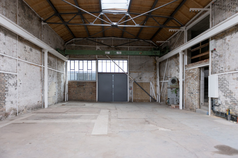 plush74 film photo event location berlin germany industrial brutalism 64