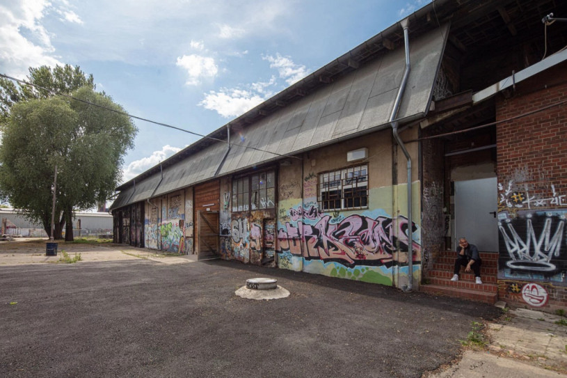 plush74 film photo event location germany berlin industrial hall 11