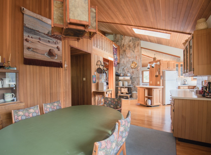 plush74 film photo event location lakefront lakehouse unique bc canada 2