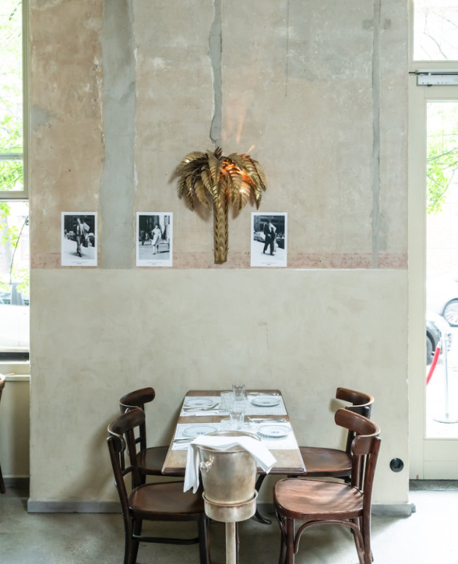 plush74 film photo shooting location scouting bar restaurant berlin6