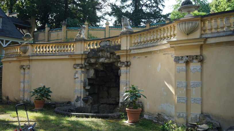 plush74 film photo shooting location scouting berlin area potsdam villa luxury garden historic50